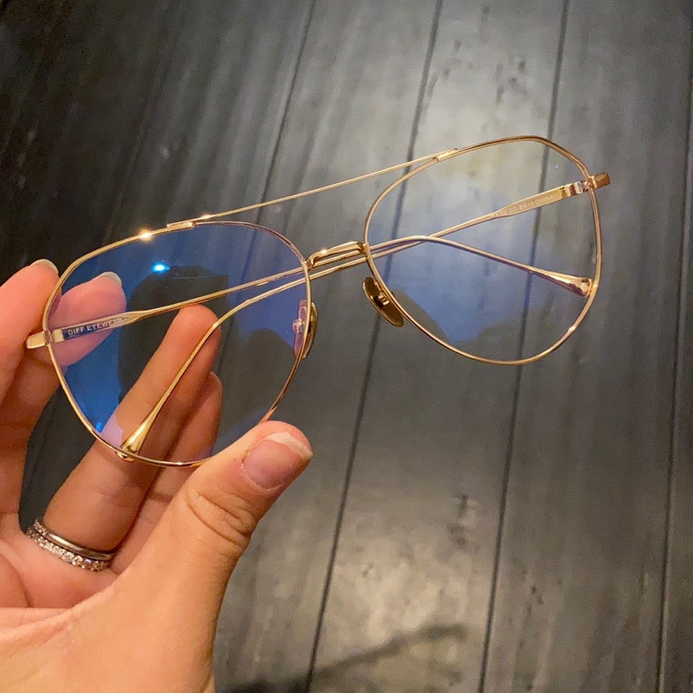 Never worn (NWOT) DIFF bluelight blocking aviators